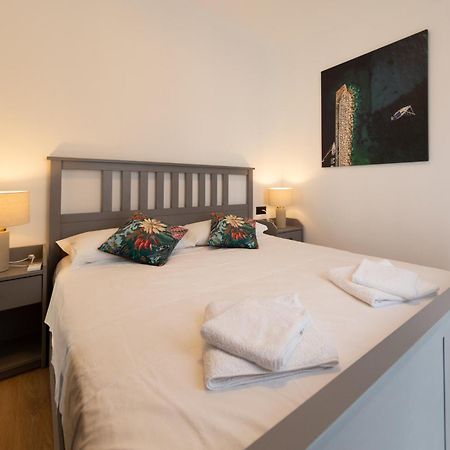 Seaside Elegance Suites Komiža Exteriör bild