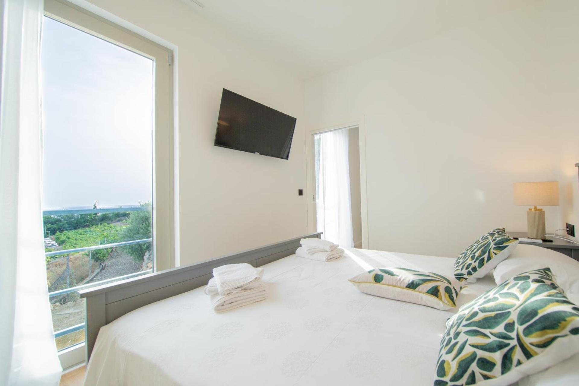 Seaside Elegance Suites Komiža Exteriör bild