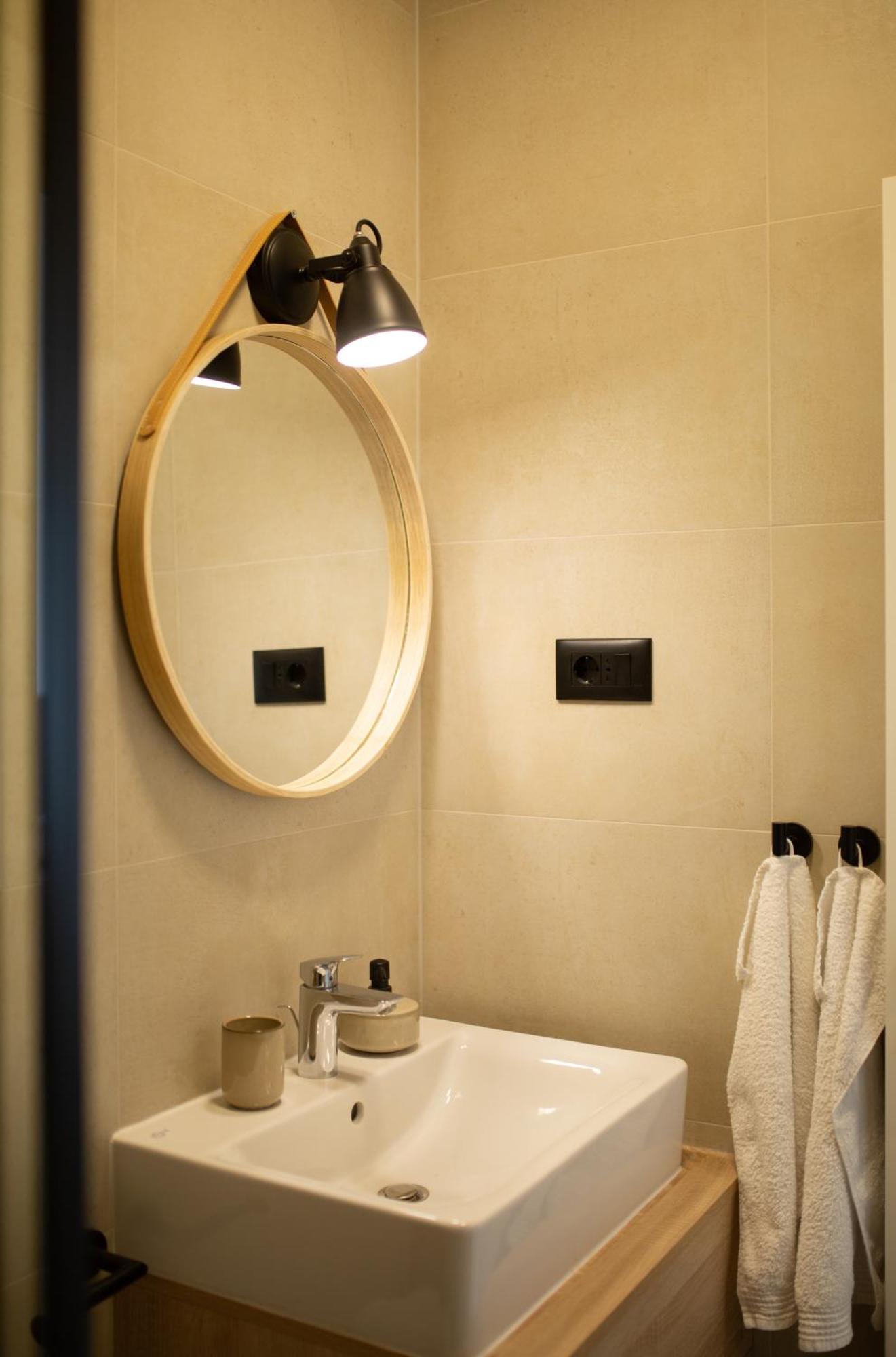 Seaside Elegance Suites Komiža Exteriör bild
