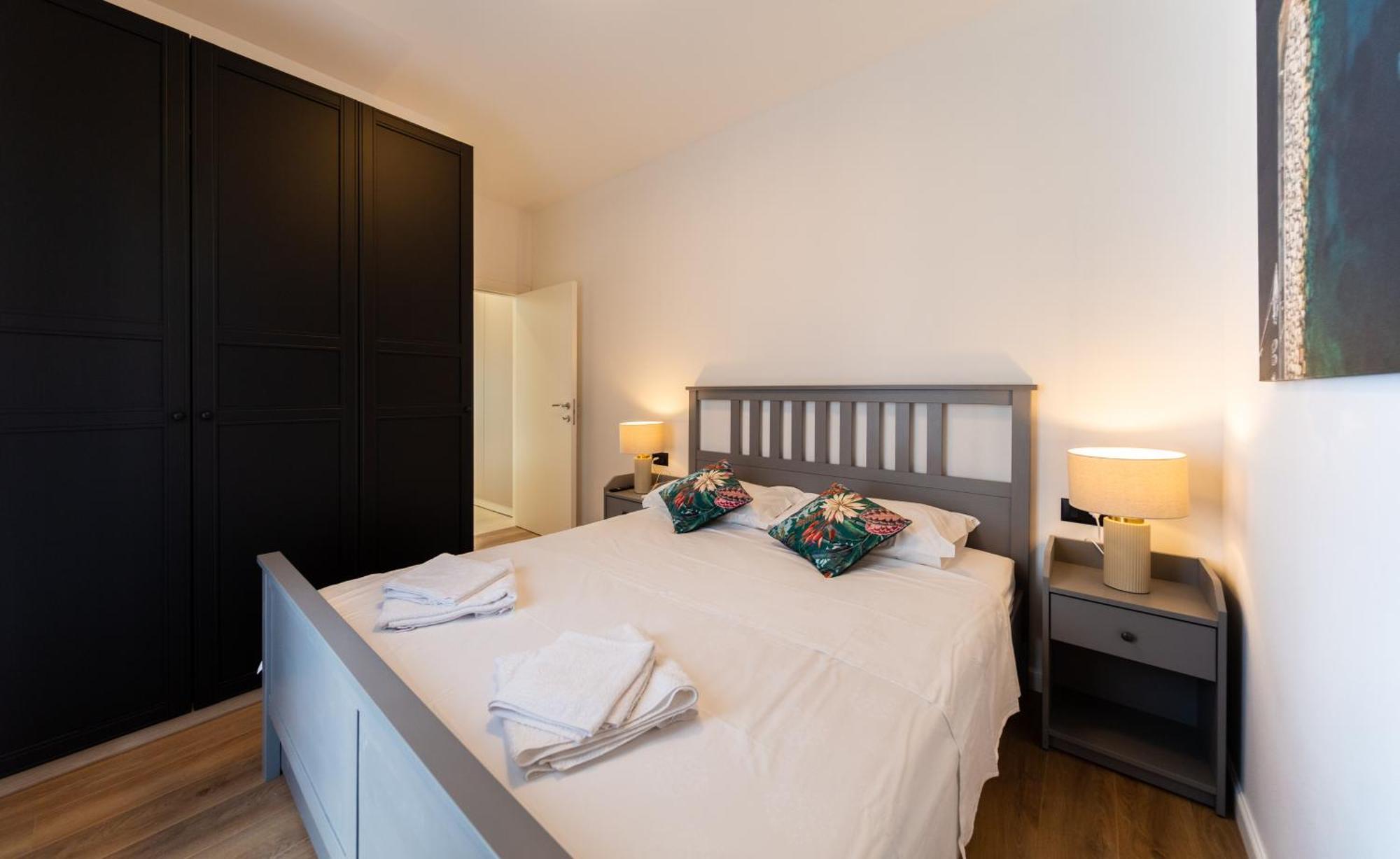 Seaside Elegance Suites Komiža Exteriör bild